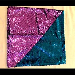 Sequin pillow cover